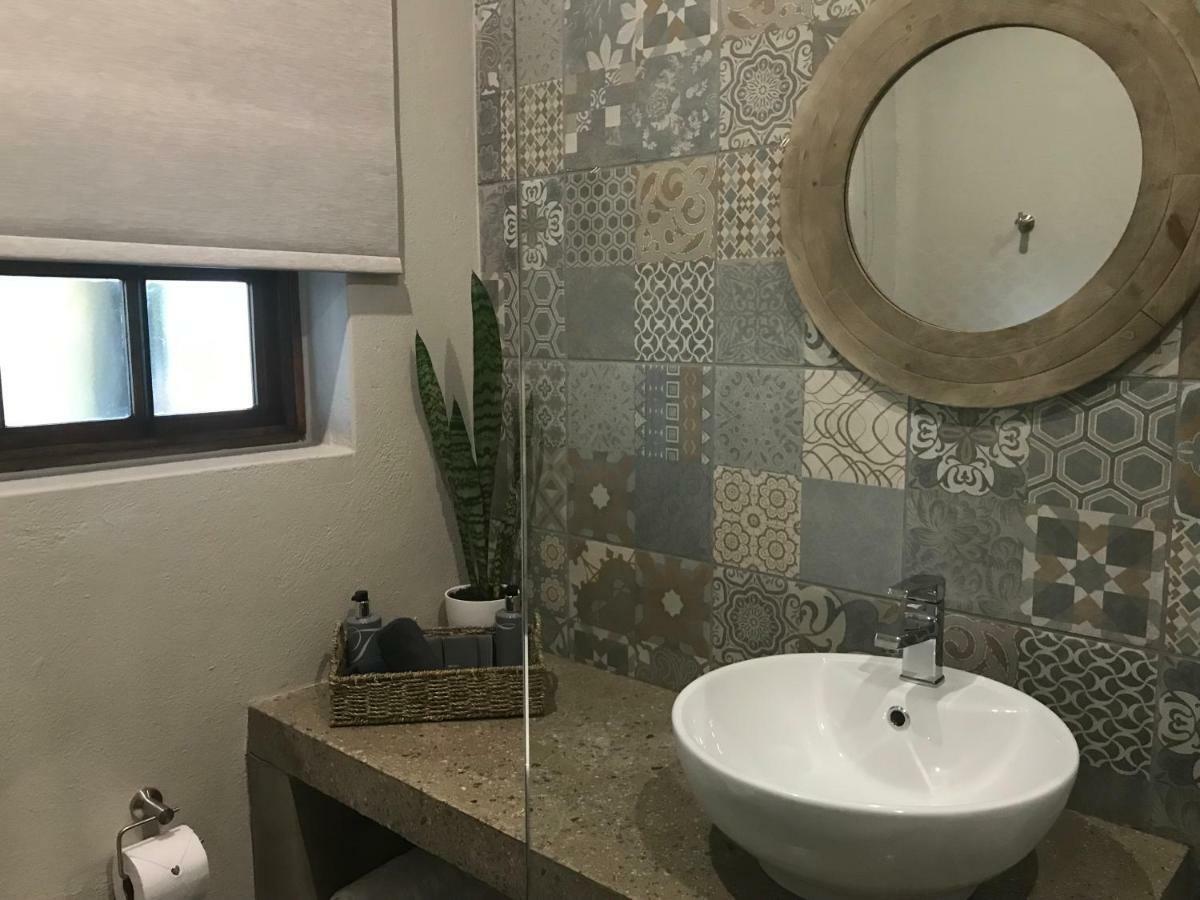 Lowveld Living Guesthouse Mbombela Dış mekan fotoğraf